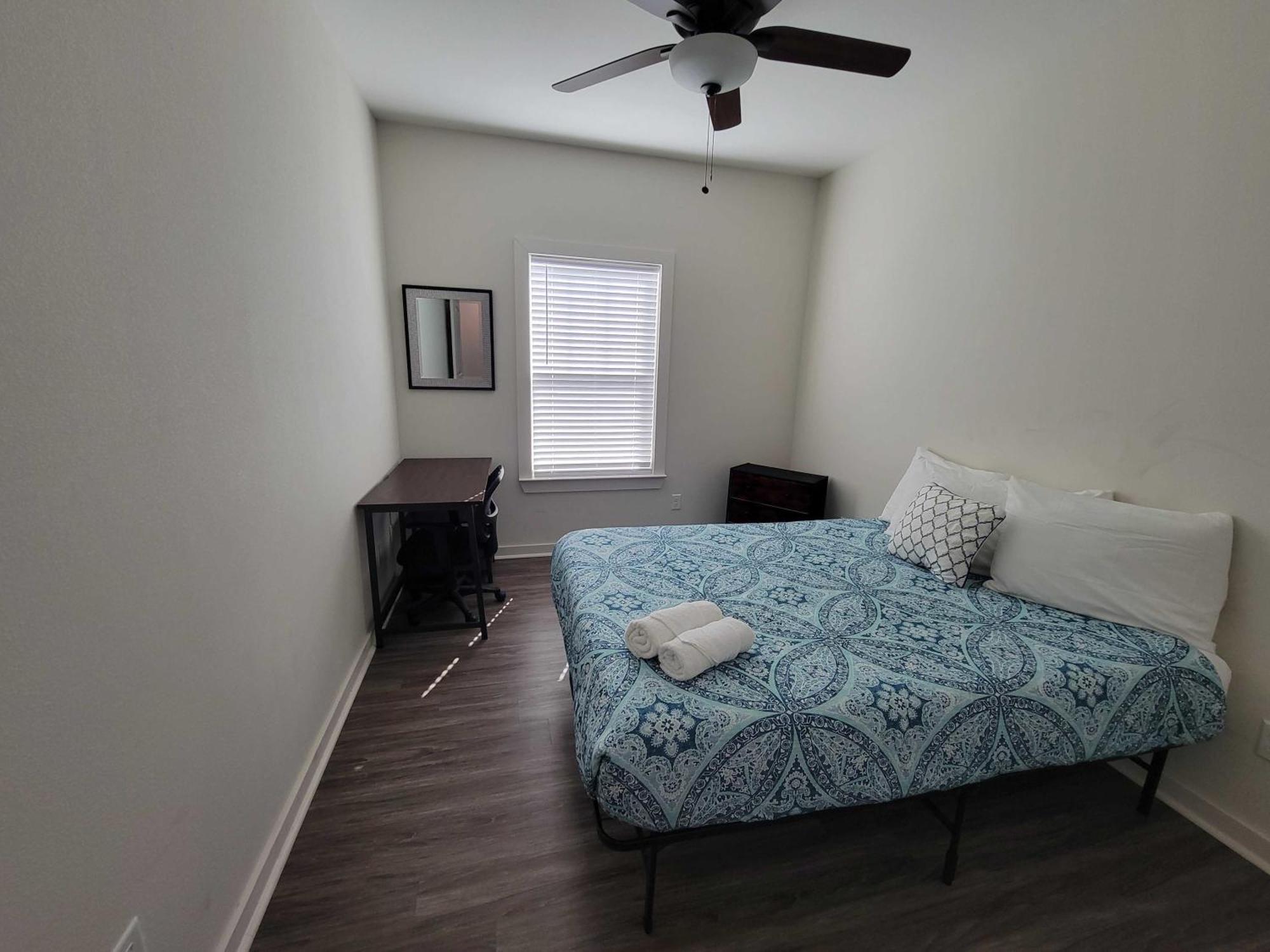 Beach Flow Bungalow-Mins To Downtown-Dining-Base بينساكولا المظهر الخارجي الصورة